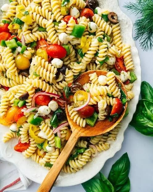 Individual Pasta & Salad Lunch