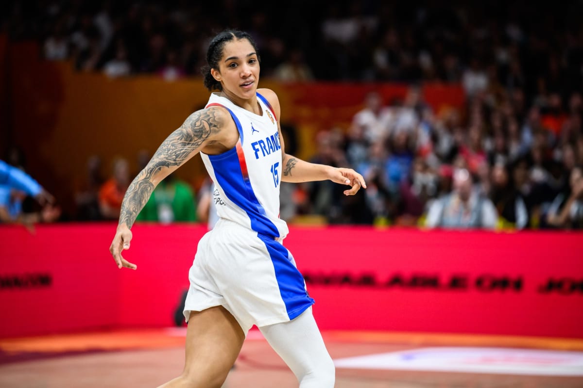 France's Gabby Williams Leads Team to First World Cup Final