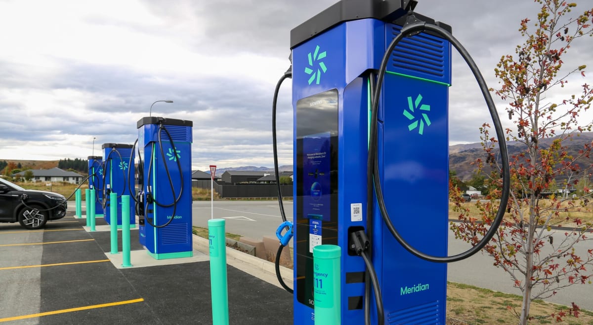 New Zealand Hits 500 EV Chargers, 900 More Coming