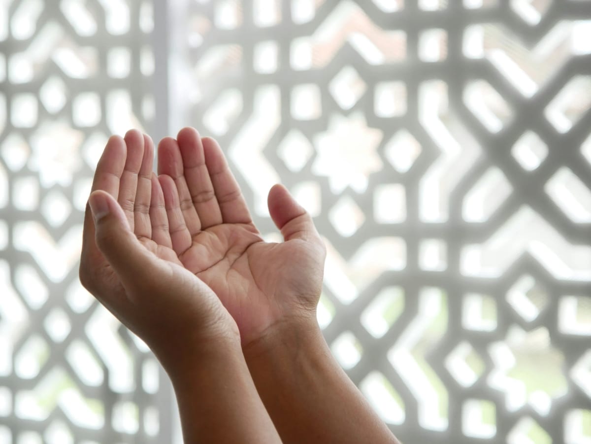How 2 Billion Muslims Practice Charity Every Single Day