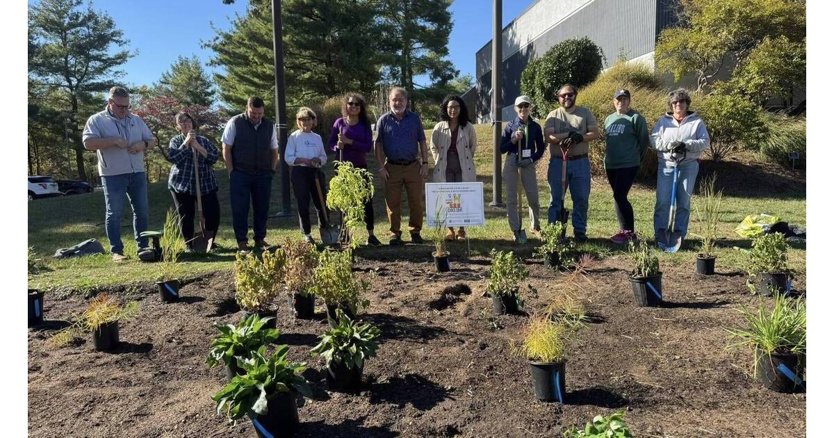 Wayne Garden Grows Free Vegetables for Food Pantry