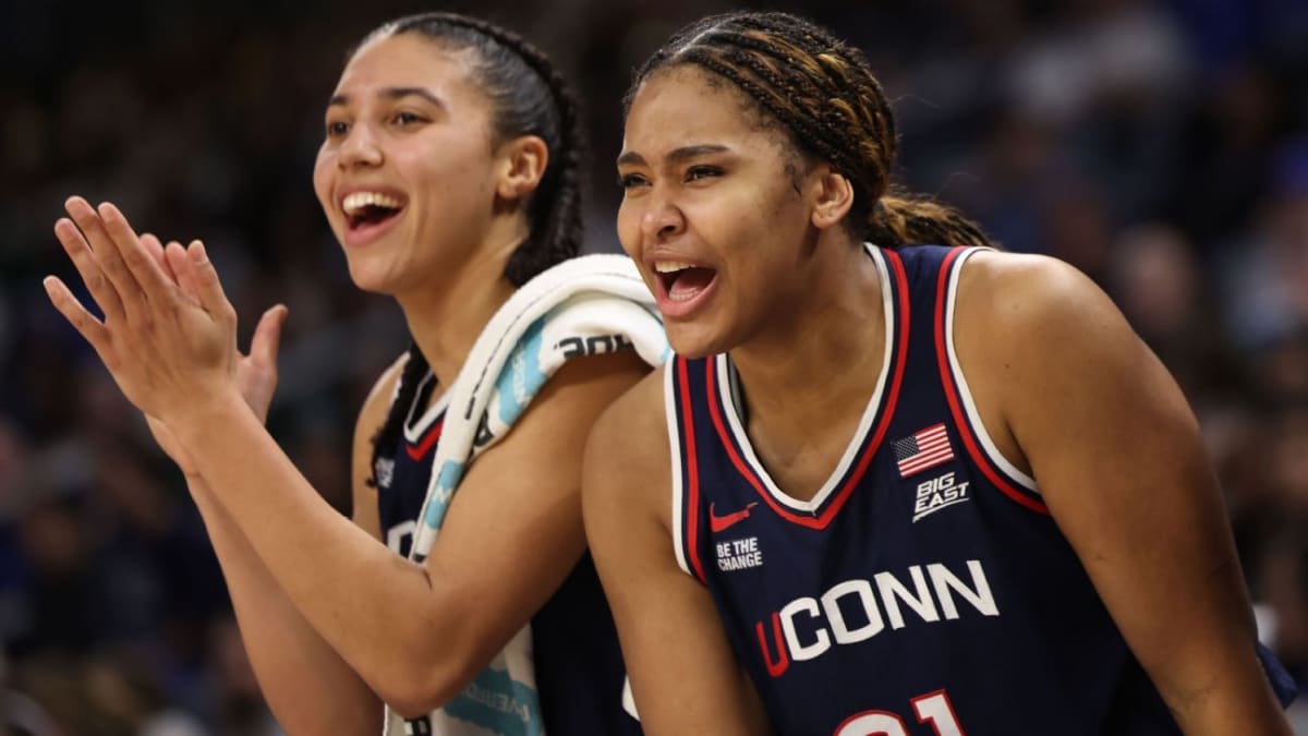 UConn Women's Basketball Goes 34-0, Eyes Perfect Season