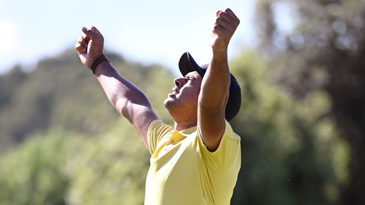 Unranked Golfer Wins by 14, Nearly Breaks Tiger's Record