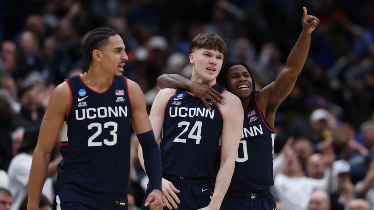 UConn Freshman Hits 35-Footer to Complete Historic Comeback