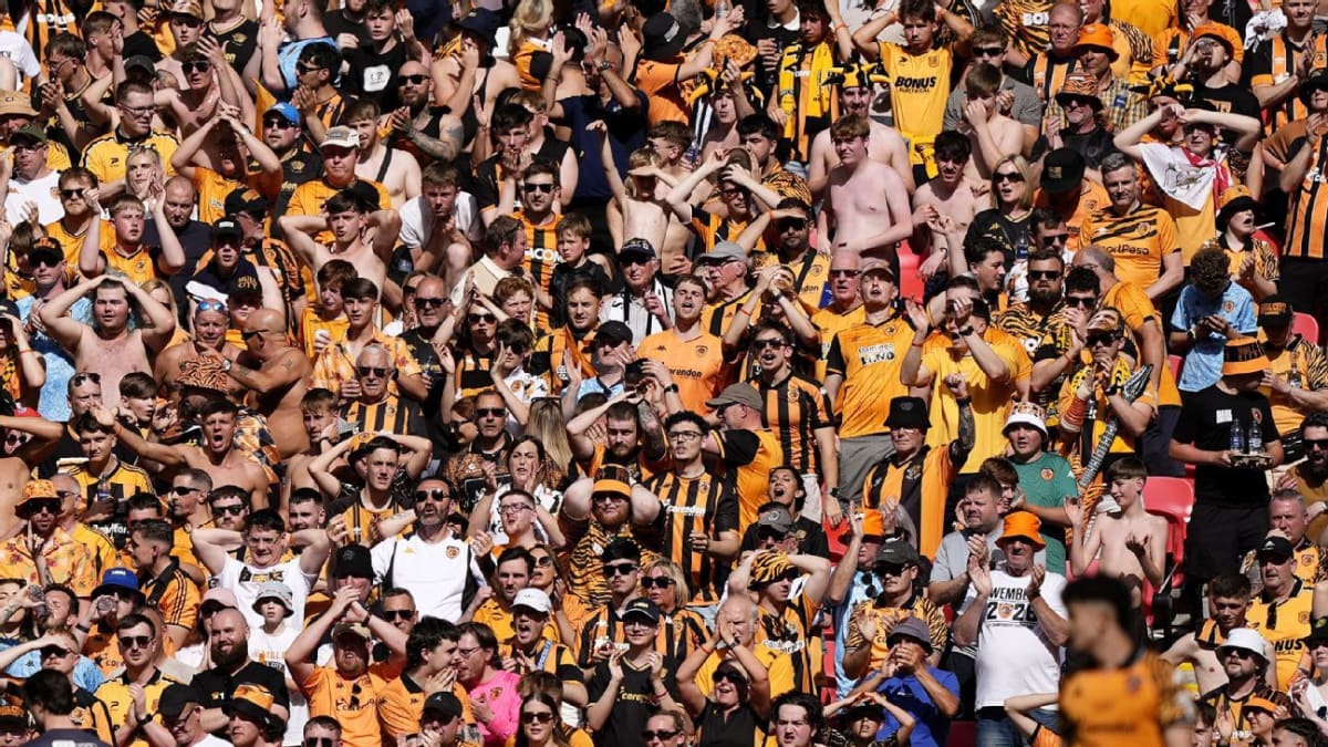 Hull City Scores Last-Minute Goal to Reach Premier League