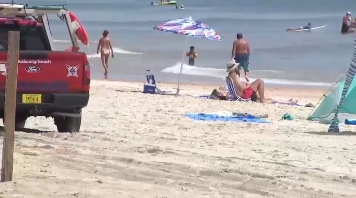 Florida Lifeguards Save Unconscious 5-Year-Old Boy - Image 3