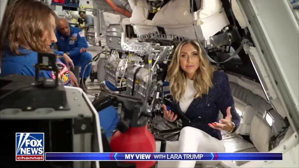 America Sends 4 Astronauts Around the Moon in April - Image 5