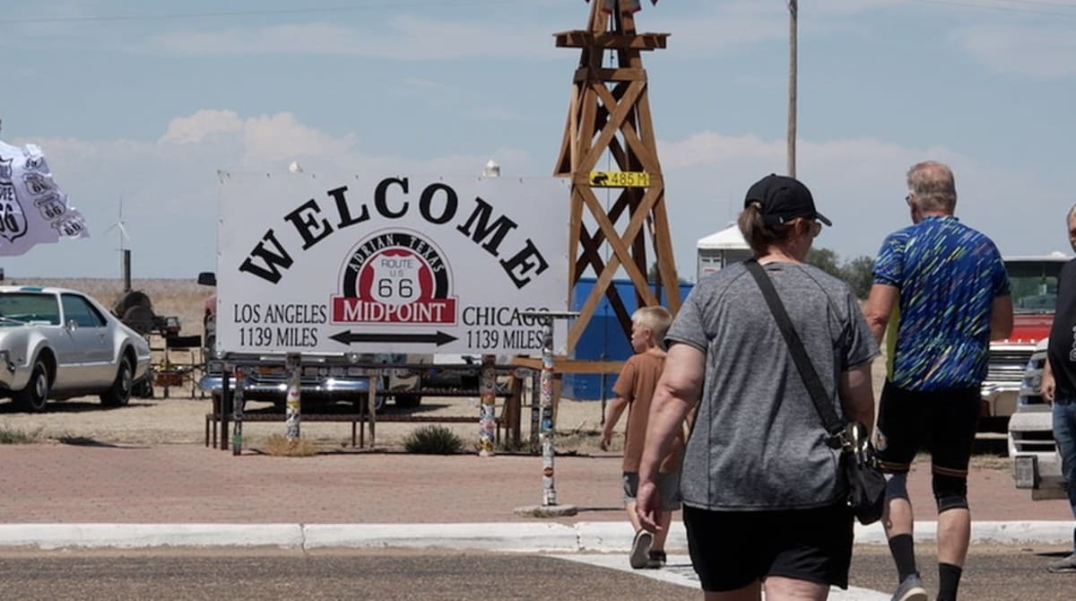 Route 66 Turns 100, Reviving Small Town Tourism - Image 3