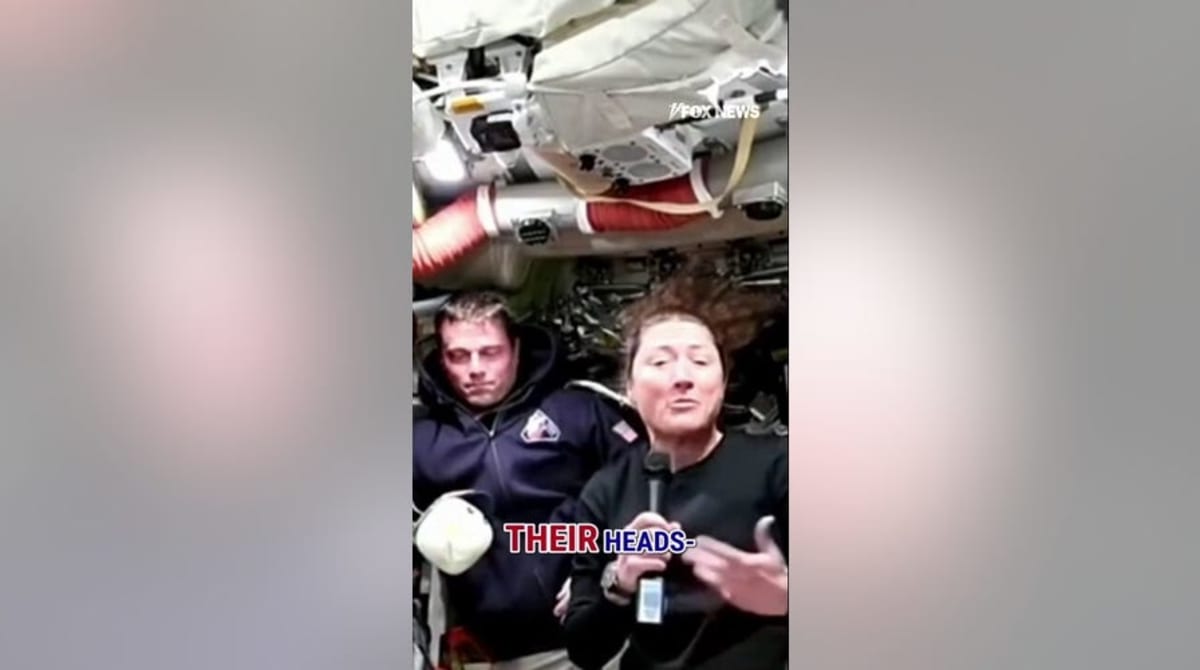 Artemis II Crew Sends Stunning Photos Halfway to the Moon - Image 3