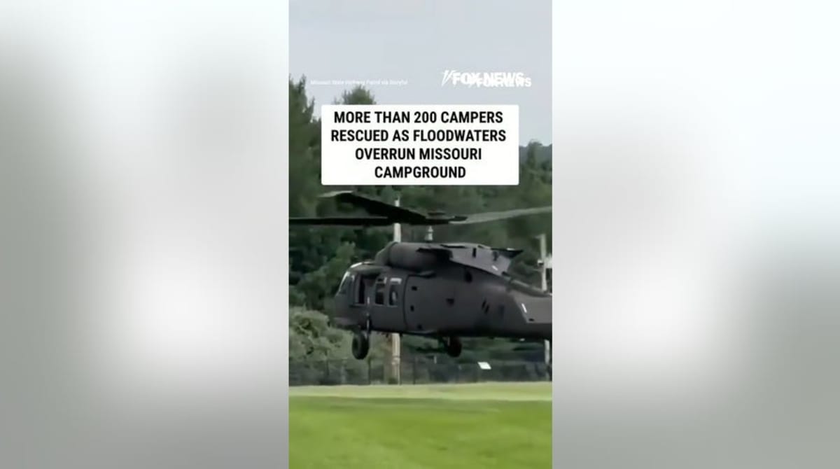 Black Hawks rescue 202 campers from Missouri flood zone - Image 2