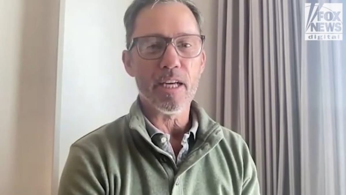 Burn Notice' Star Finds Joy Raising Kids in Colorado - Image 4