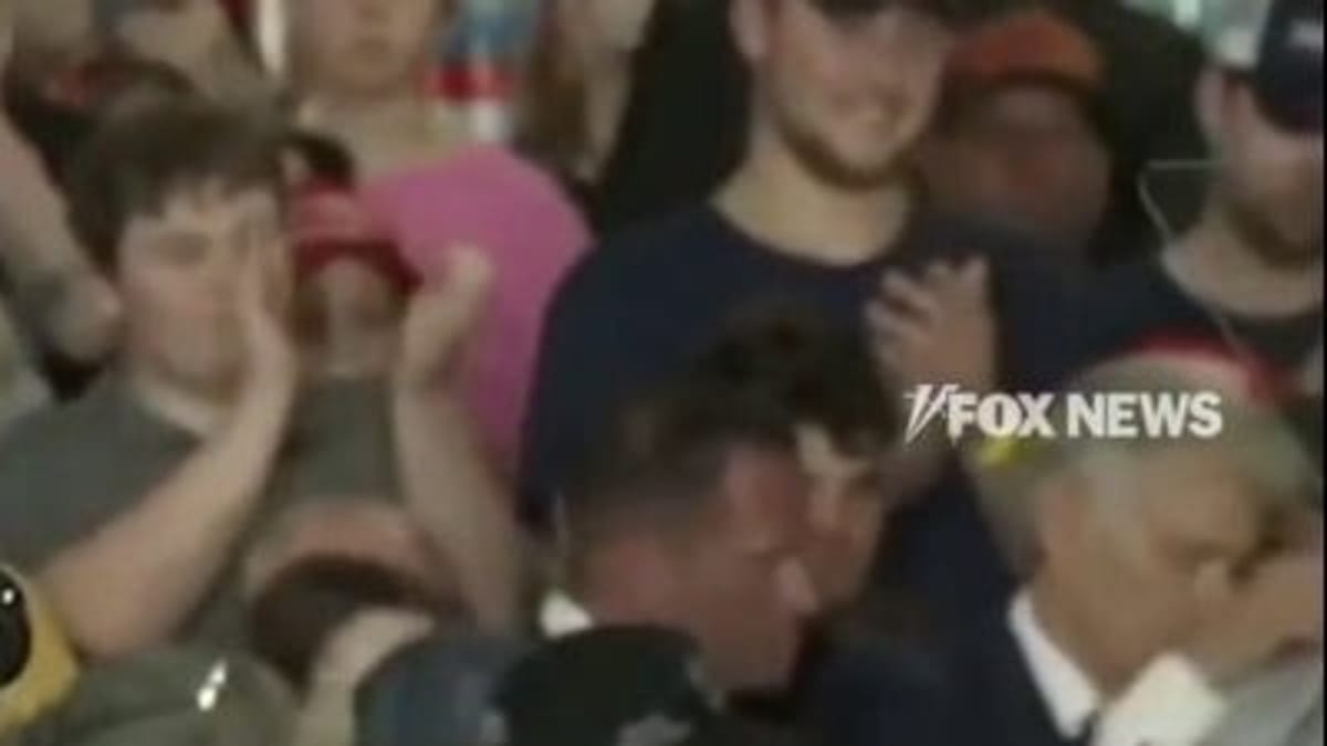 Georgetown's Caleb Williams Sinks Clutch Three in Upset Win - Image 2