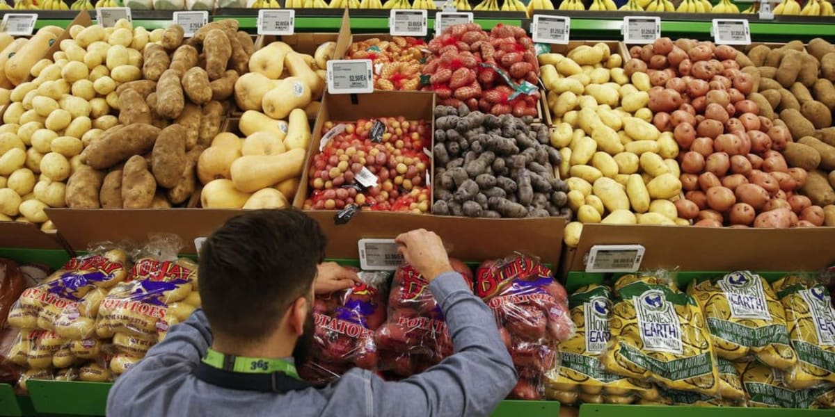 California Bans 'Sell By' Labels to Cut Food Waste - Image 2