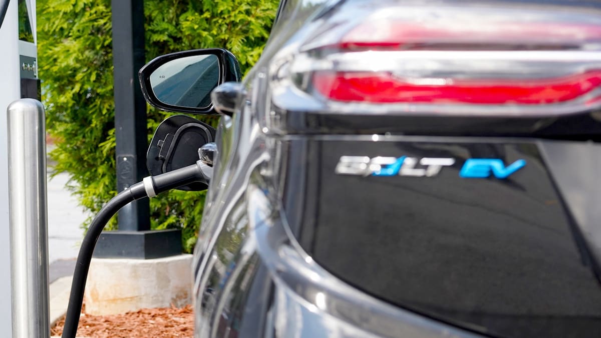 GM's 250,000 EVs Can Now Power Homes and Earn You Money
