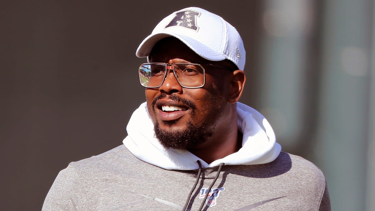 Von Miller Returns Home to Dallas Cowboys at Age 36 - Image 4