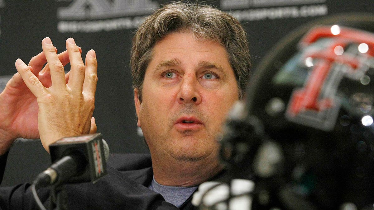 Mike Leach Earns Hall of Fame Nod After Rule Change - Image 5