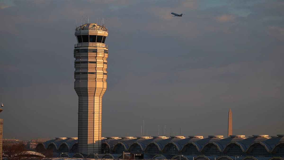 ATC Responds with Humor After Pilots Meow on Radio - Image 5