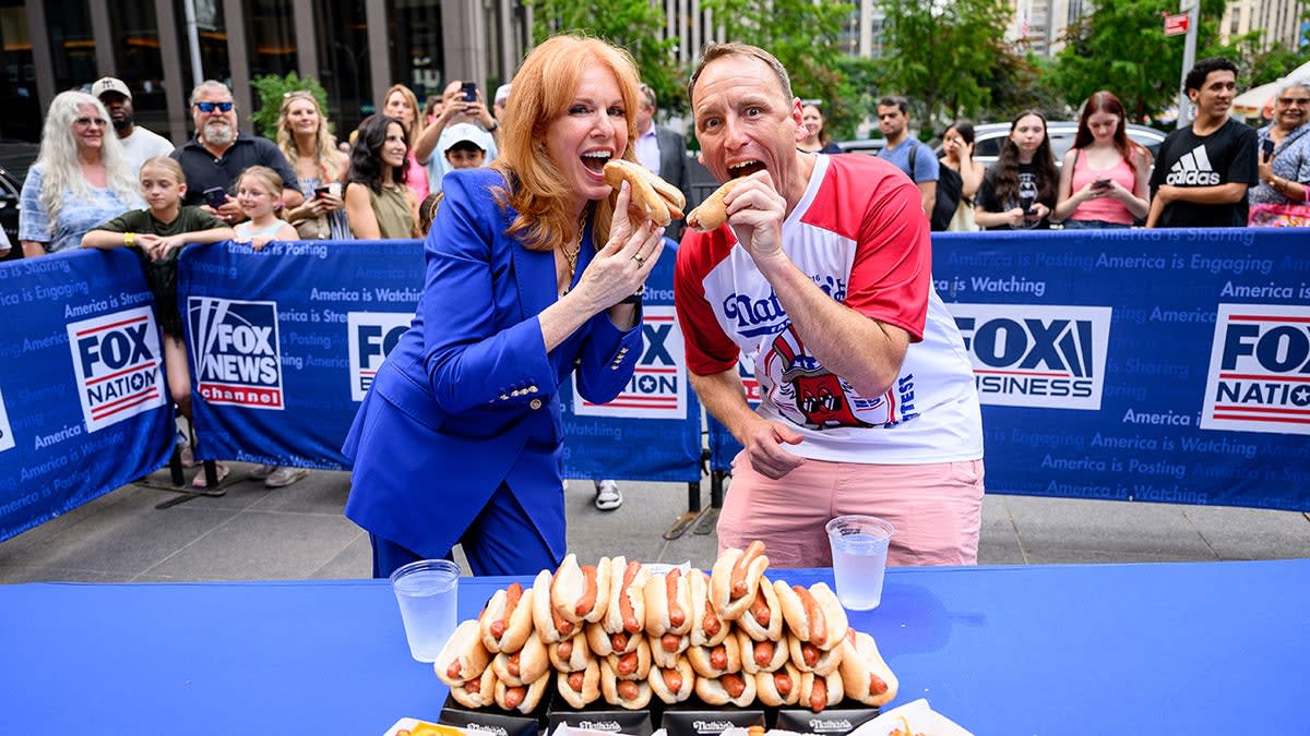 Joey Chestnut Eyes 18th Hot Dog Title on 4th of July - Image 4