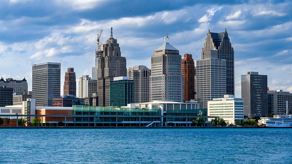 Detroit Pays Students $1,000 for Perfect Attendance - Image 5