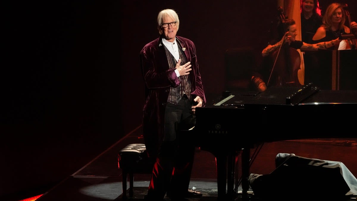 John Tesh Thrives 10 Years Past 18-Month Cancer Prognosis - Image 4