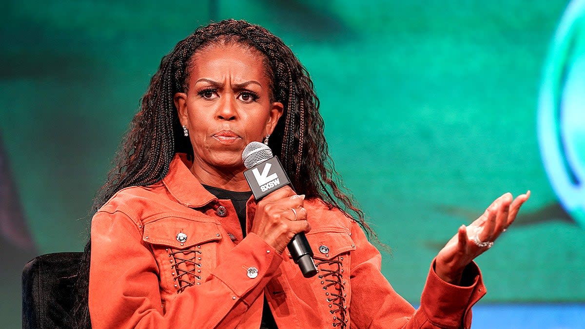 Michelle Obama Saves Choking Friend at Dinner - Image 5