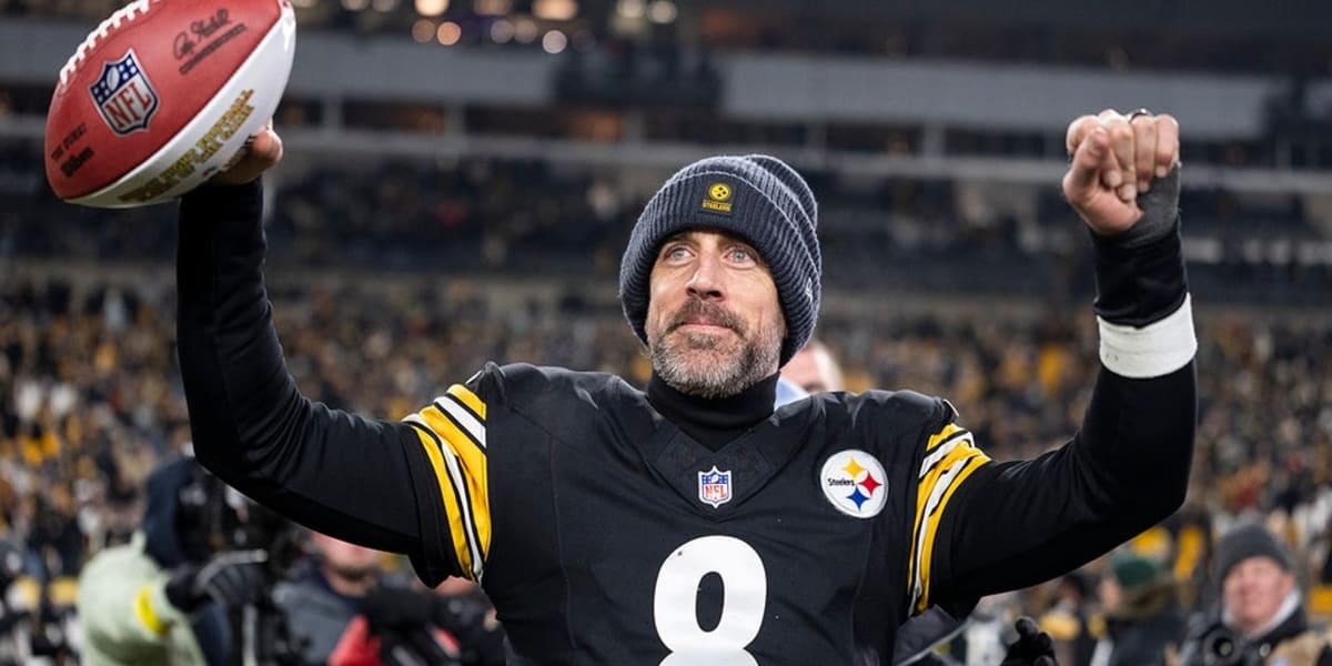 Aaron Rodgers Returns to Steelers for Final Season - Image 2