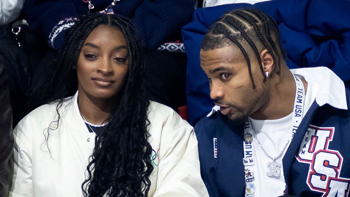 Simone Biles Recovers After Scary Health Experience at Home - Image 4