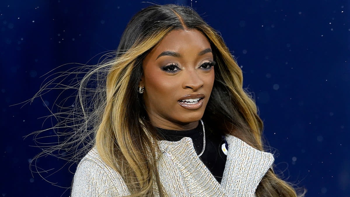 Simone Biles Recovers After Scary Health Experience at Home - Image 5