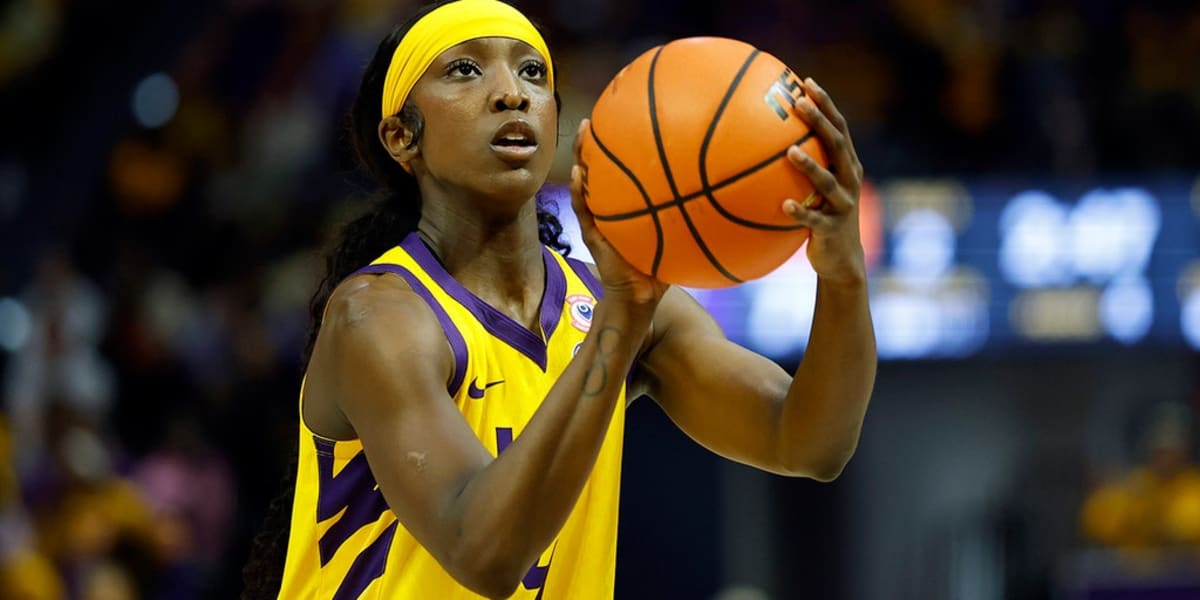 LSU Star Flau'jae Johnson Stays Loyal, Inspires Teammates - Image 2