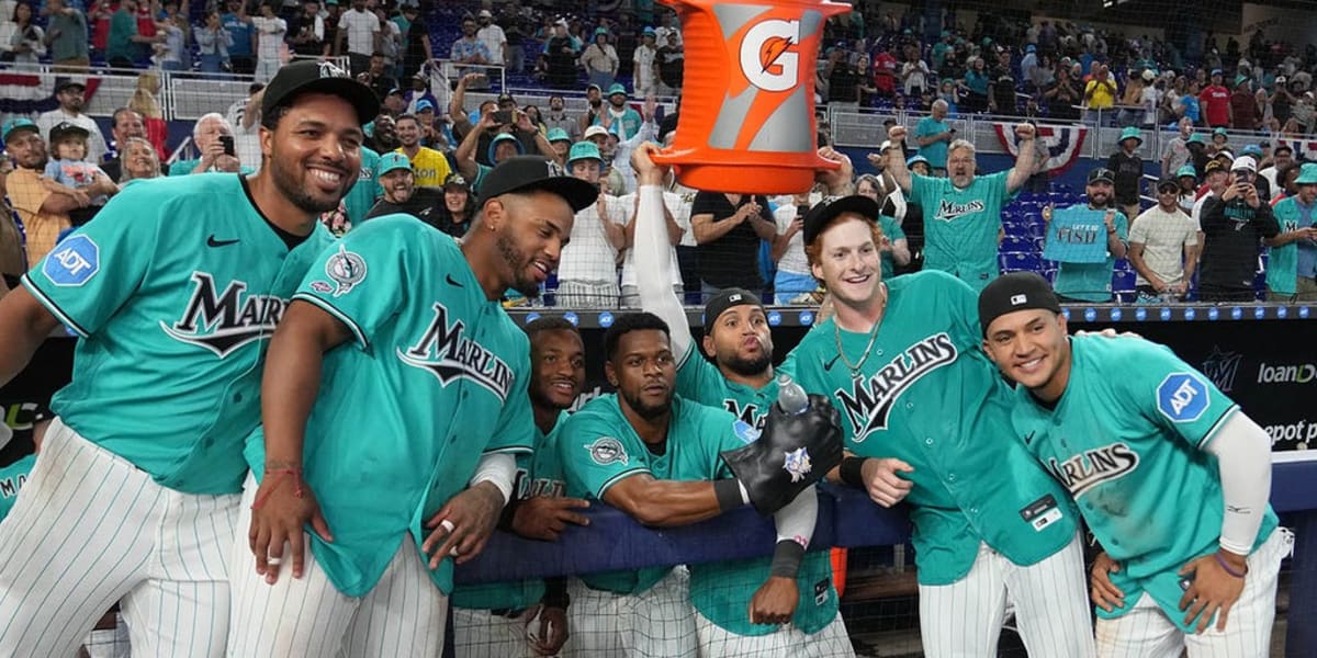 Marlins Start 3-0 in Throwback Teal Jerseys - Image 2