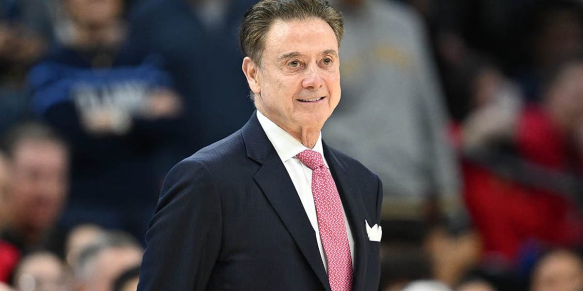 Rick Pitino Thanks NYPD Before March Madness Game - Image 2