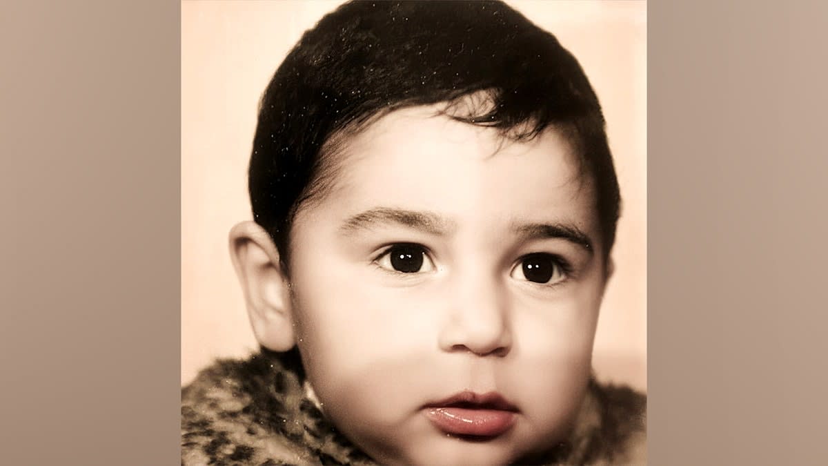 Pastor Who Fled Iran at 9 Prays for Democracy - Image 3