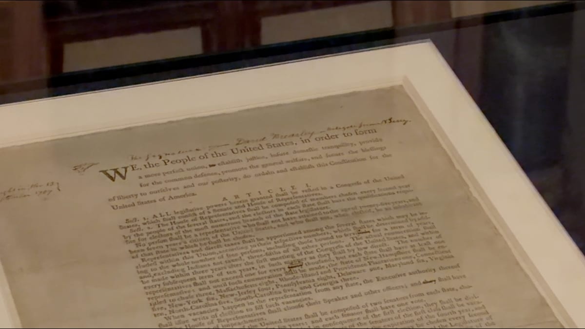 Rare Founding Documents Tour America on Freedom Plane - Image 3