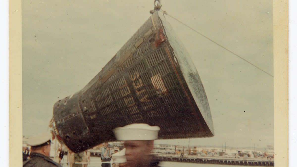 Lost Photos Show Neil Armstrong's Near-Fatal 1966 Splashdown - Image 5