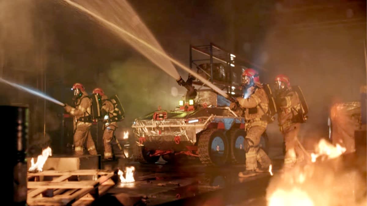 Robot Firefighters Scout Burning Buildings in South Korea - Image 3