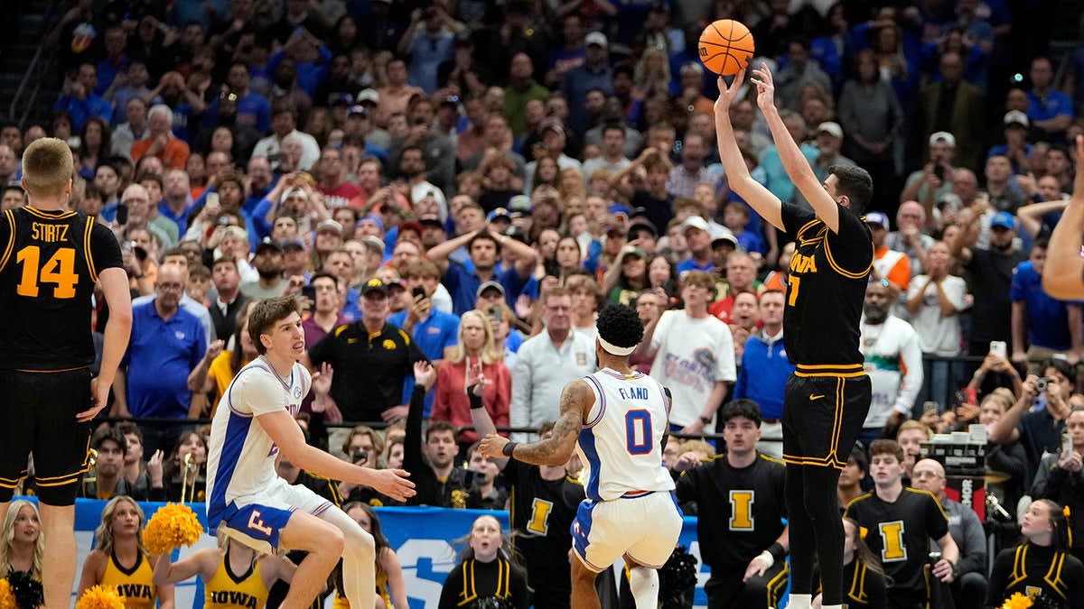 Iowa Stuns Champion Florida With Clutch 3-Pointer - Image 3