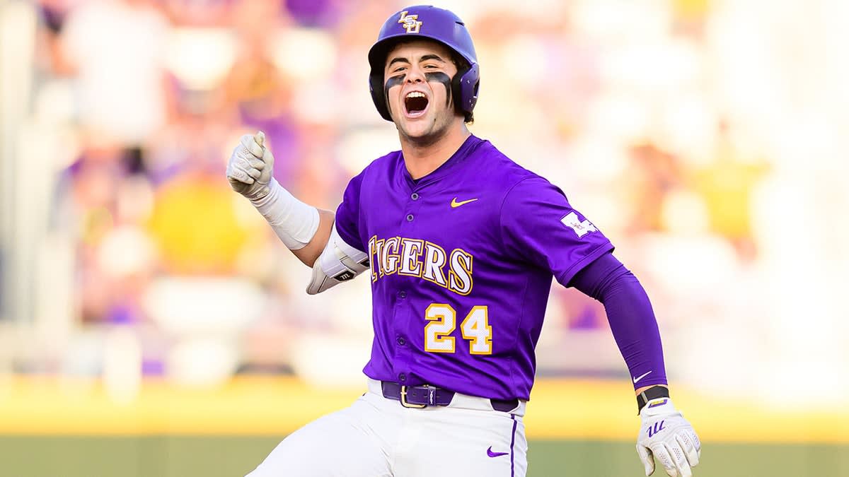 LSU Rallies From 7-0 Down to Win 17-10 on Dardar Homer - Image 3