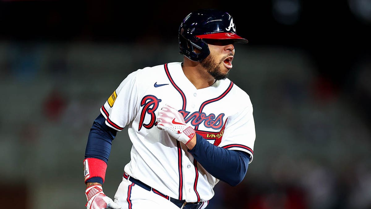Braves Player Hits Grand Slam Debut After Mom's Death - Image 4