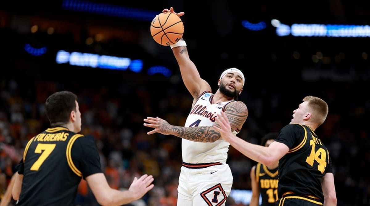Illinois Reaches Final Four Despite 10-Minute Buzzer Chaos