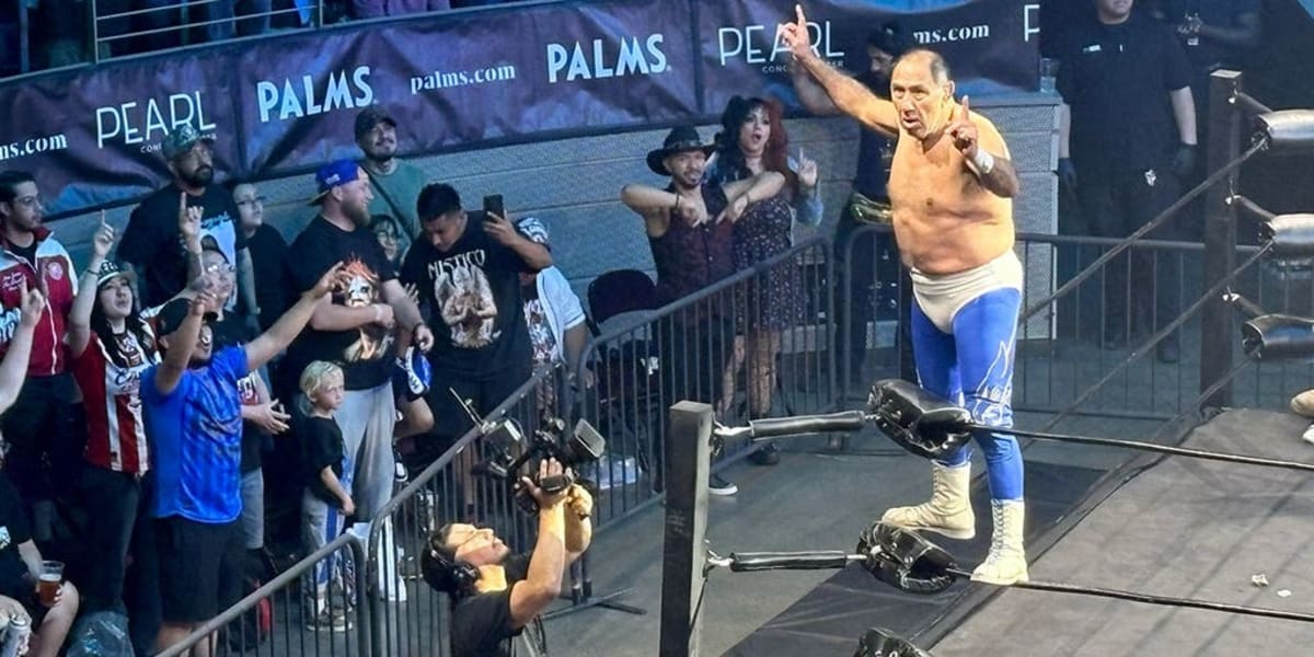 Wrestling Legends, 65 and 54, Wow Crowd at Historic Vegas Show - Image 2