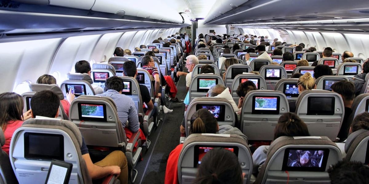 UK Airlines Consider Shared Ban List for Unruly Flyers - Image 2