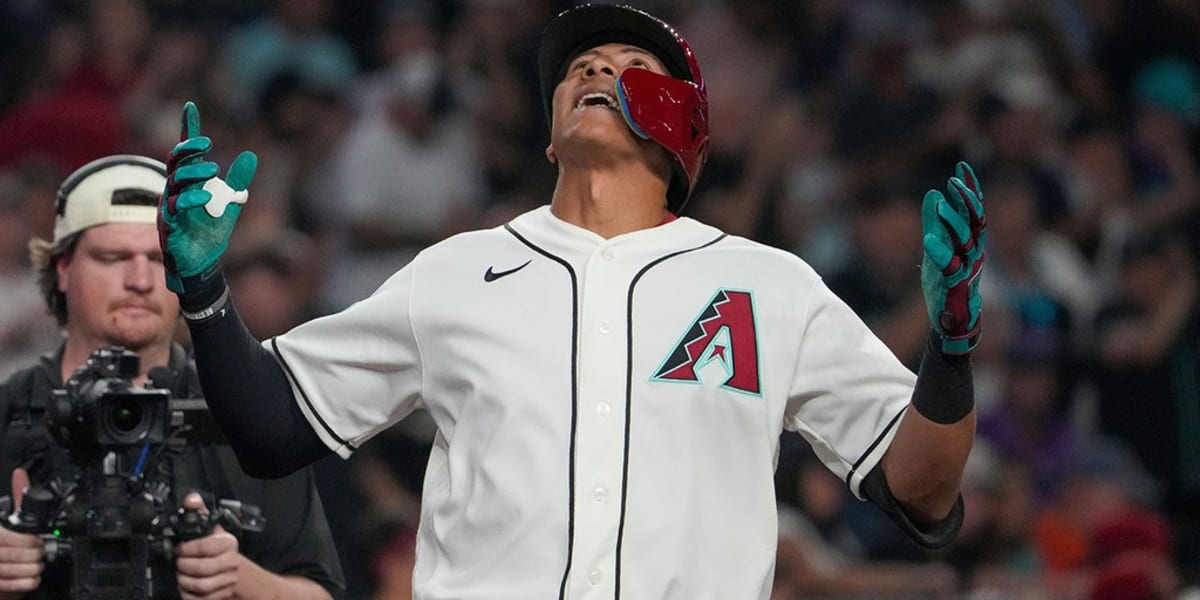 Rookie Jose Fernandez Hits 2 Home Runs in MLB Debut - Image 2