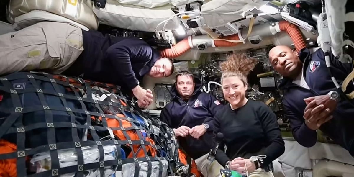 Artemis II Astronaut Shares Easter Message from Deep Space - Image 2