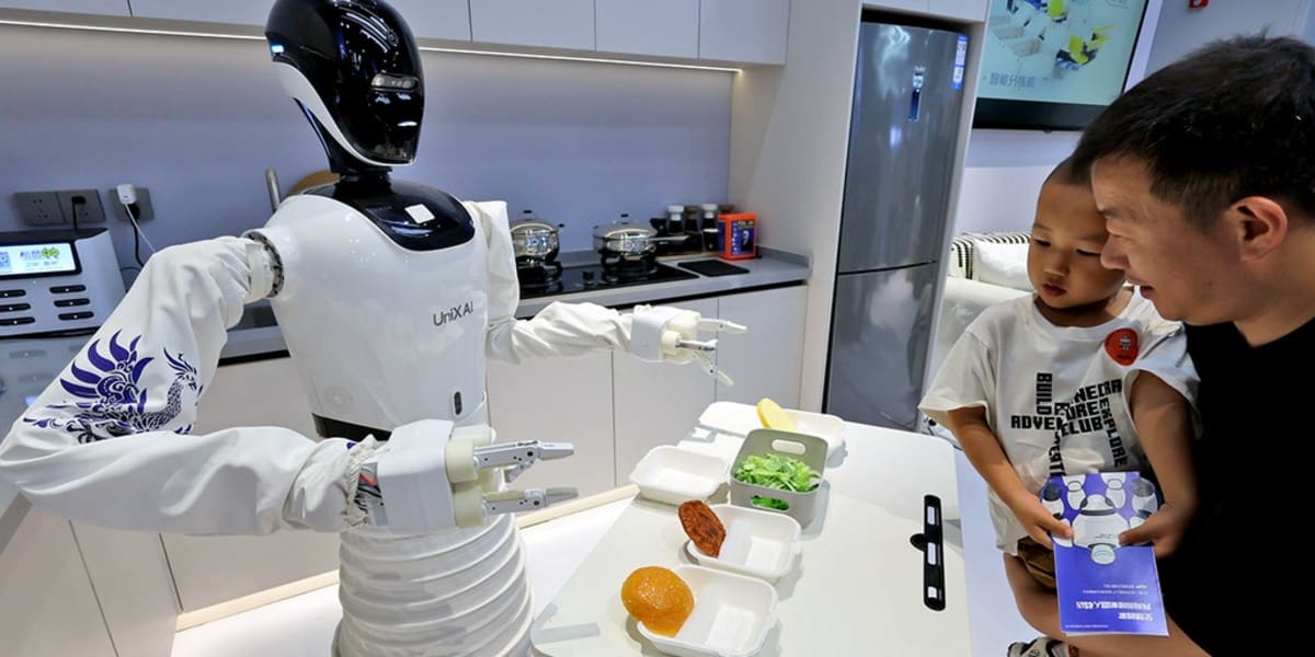 Chinese Robot Now Cooks Breakfast and Cleans Your Home - Image 2
