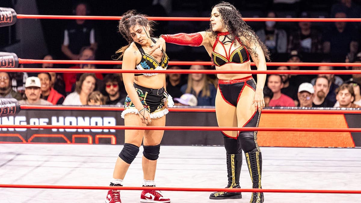 LA Wrestler Johnnie Robbie Champions Her Chicano Roots - Image 5