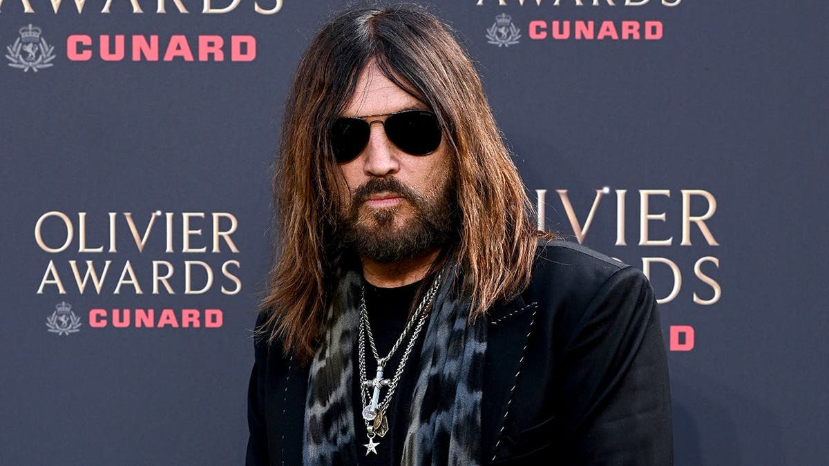 Billy Ray Cyrus Beats Sepsis, Returns to Music After Miracle - Image 5