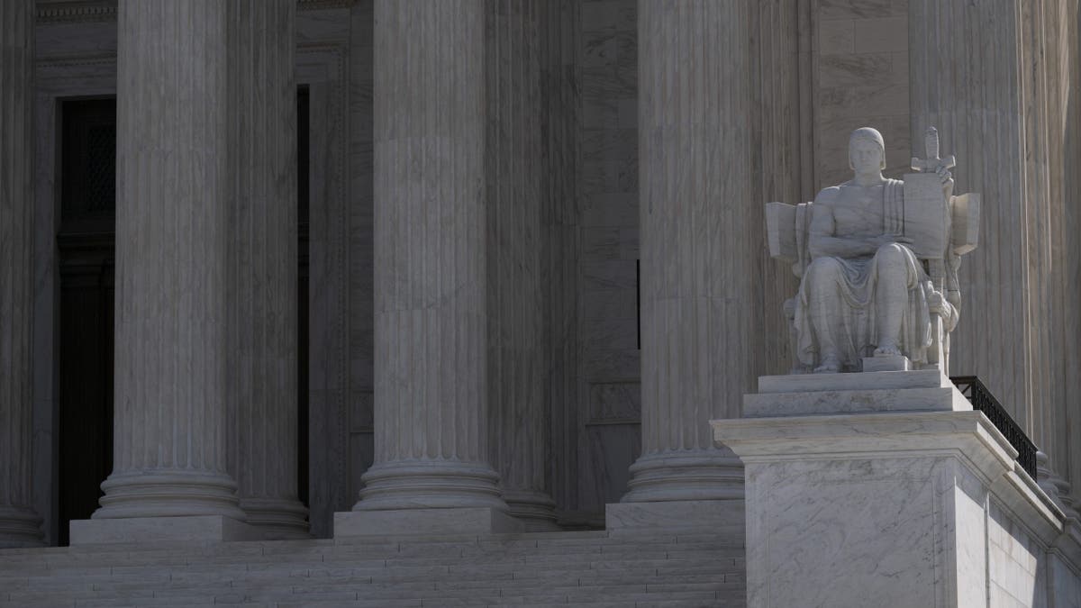 Supreme Court Justice Writes Kids' Book on Declaration - Image 4