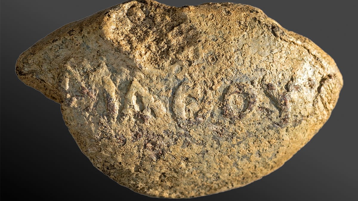 Ancient Bullet Inscribed With Sarcastic Taunt Found in Israel - Image 4