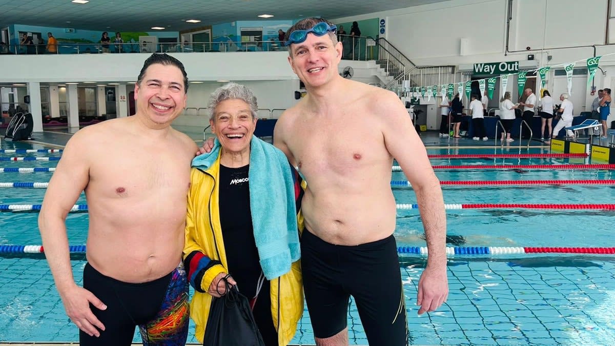95-Year-Old Breaks 100 Swimming Records, Wins 26 Golds - Image 5