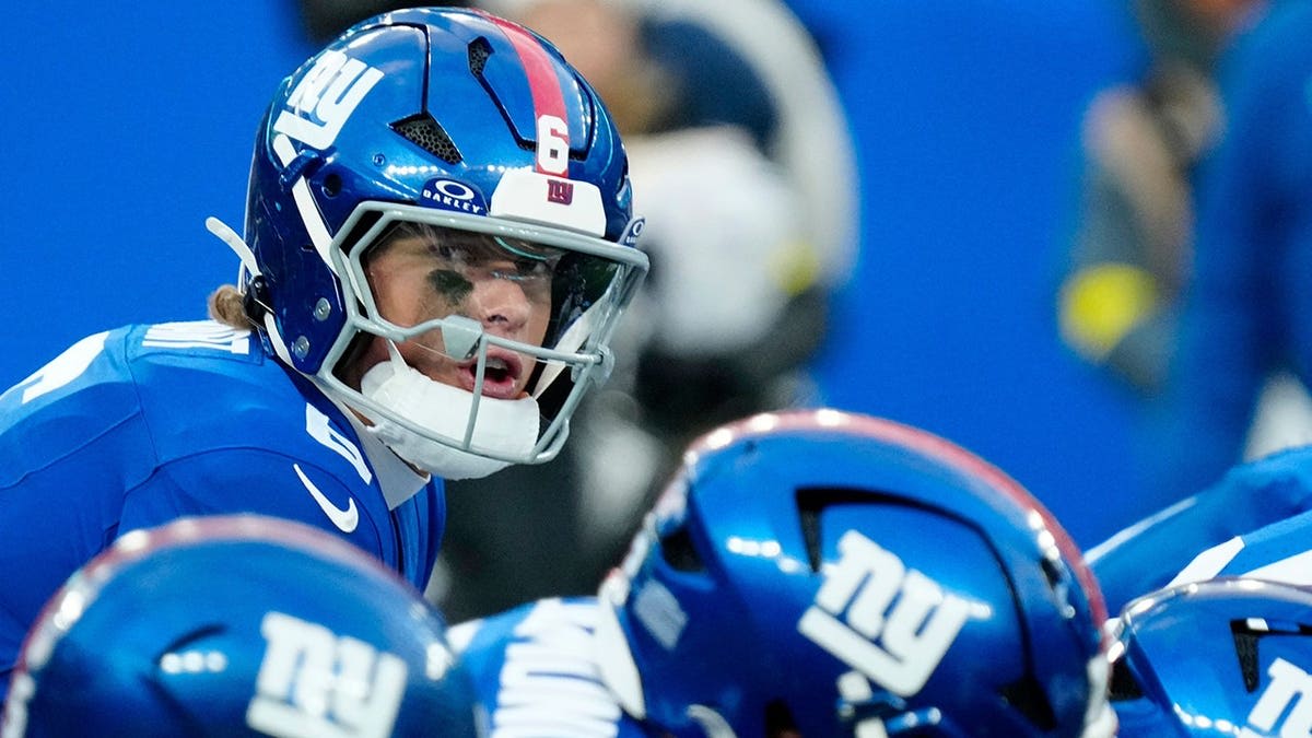 Giants' New Coach Helped Mahomes, Now Guides Rising Star Dart - Image 4